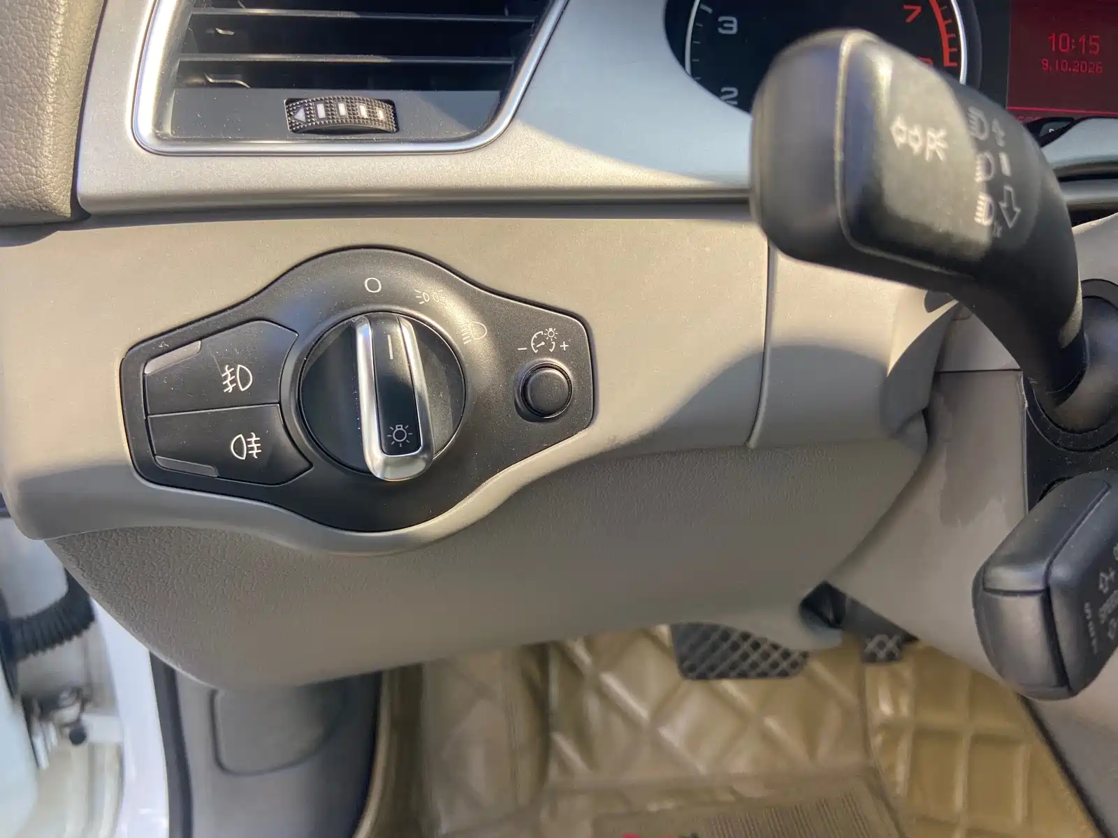 Photo 18 - Audi A4L