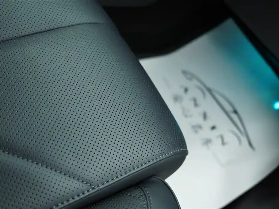 Fang Cheng Bao Leopard 8 2025 2025 Zhiyong Flagship 6-Seater