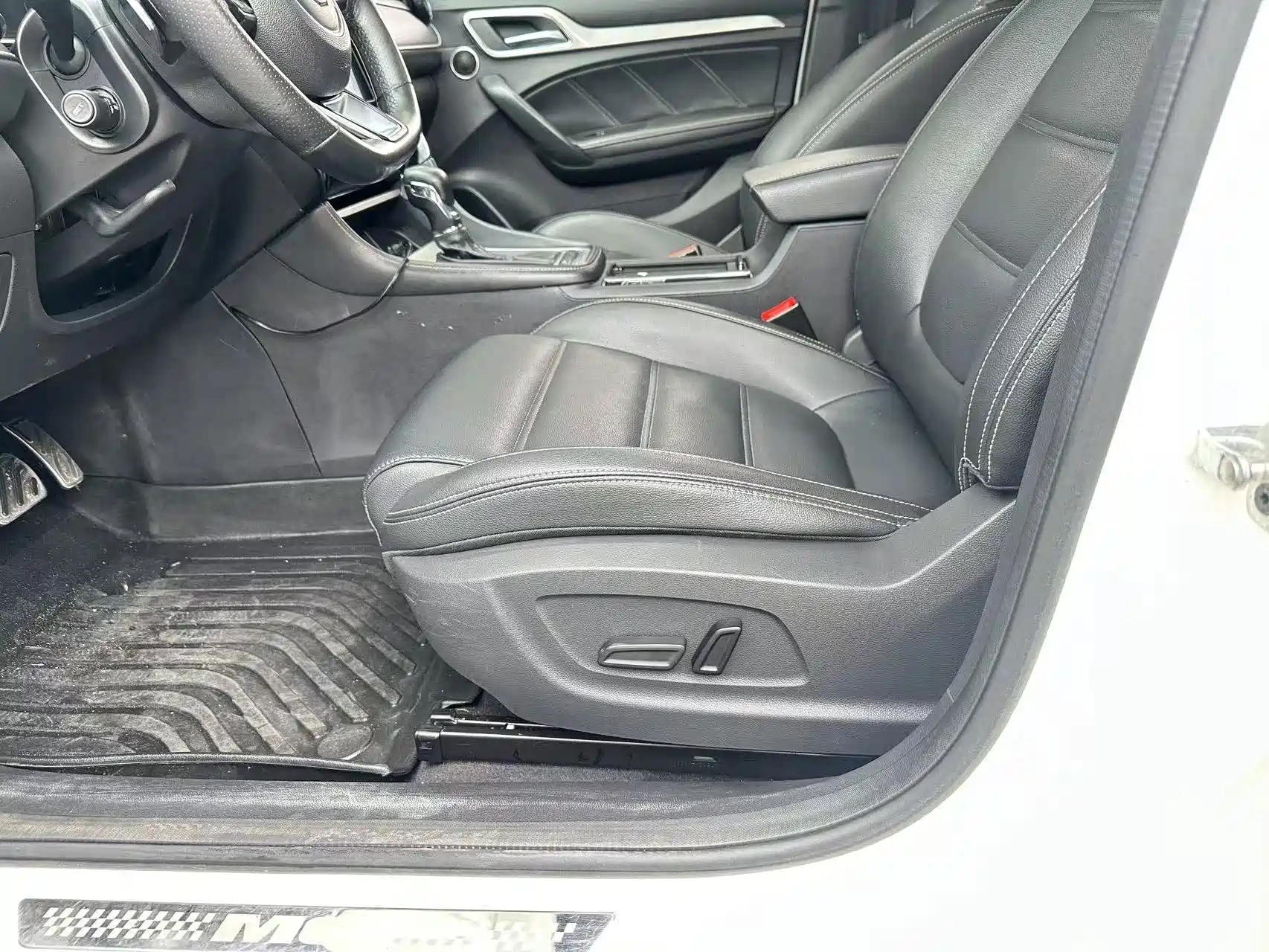 Фото 5 - MG MG6
