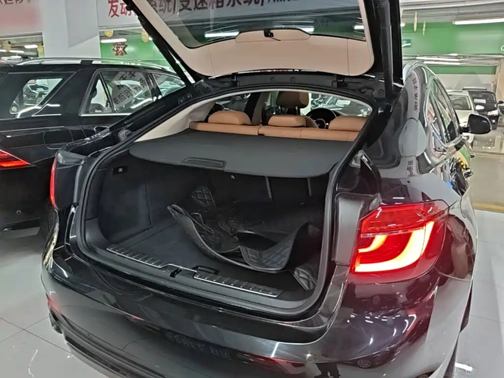 Фото 19 - BMW X6