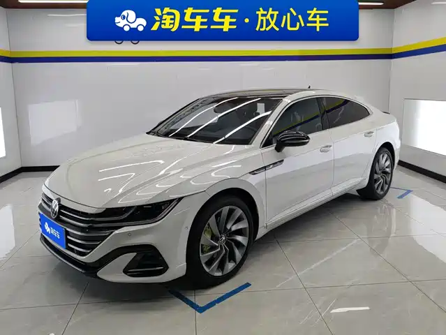Volkswagen CC 380TSI, Яркий
