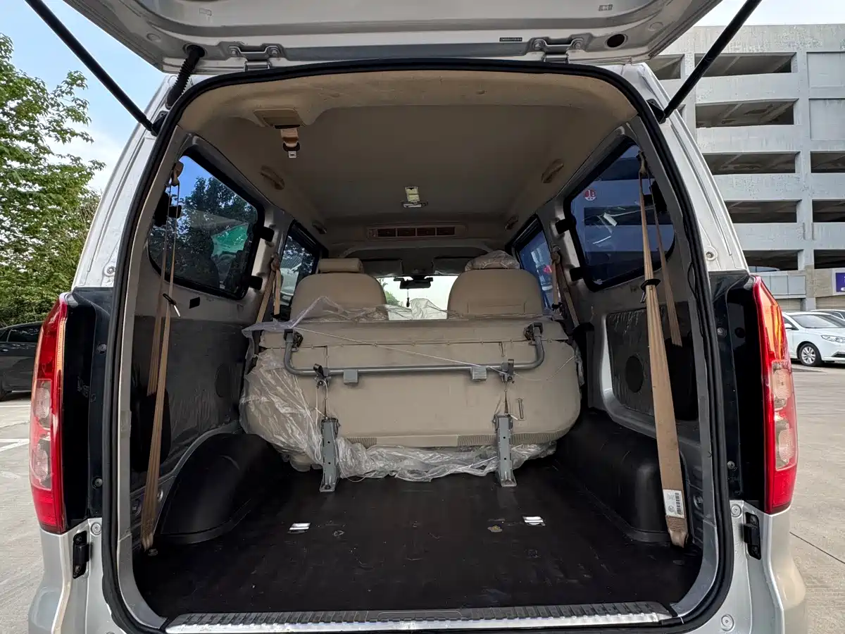 Фото 9 - Wuling Motors Wuling Hongguang V