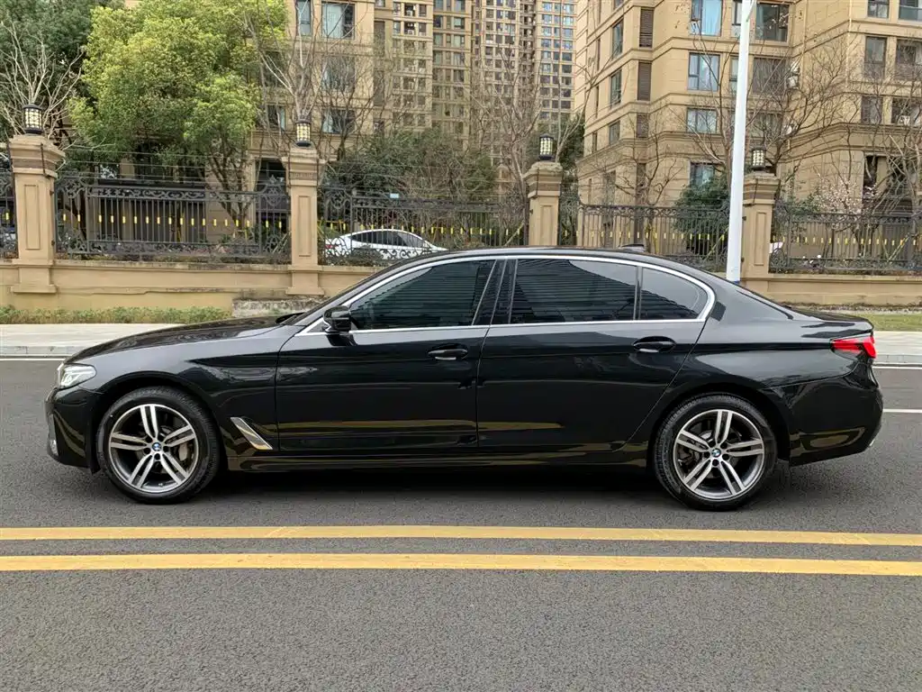 BMW 5 Series 2022 Model Second Facelift 530Li Leading Luxury Package фото 7