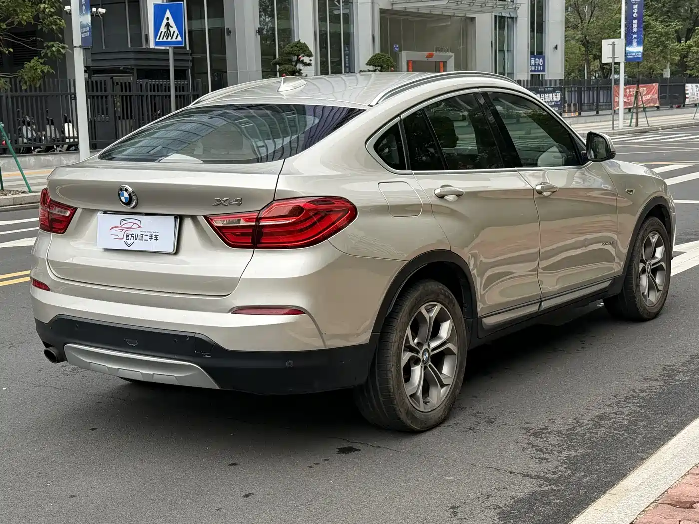 BMW X4 2014 xDrive20i X Design Package фото 15