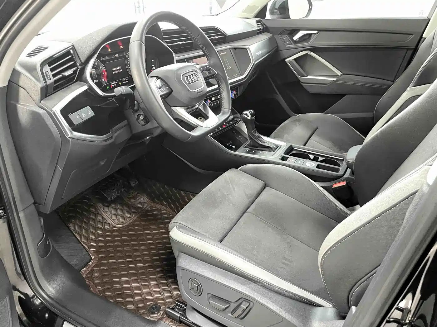 Audi Q3 2023 35 TFSI Fashion Dynamic (1.4T) фото 7