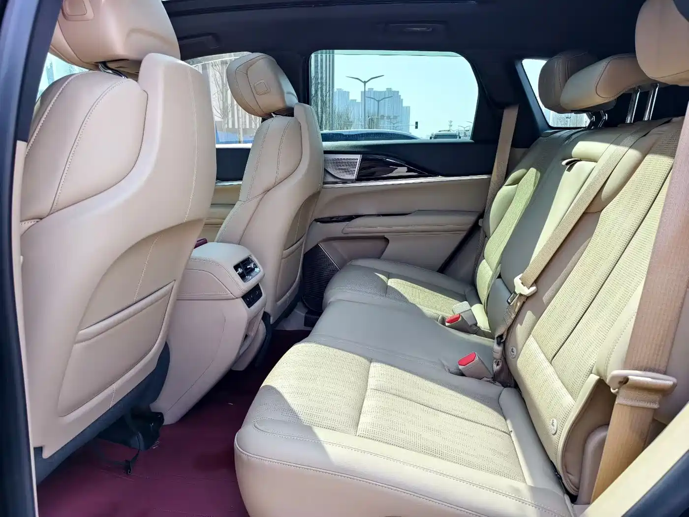 Cadillac XT5 2025 2.0T Premium Model фото 6