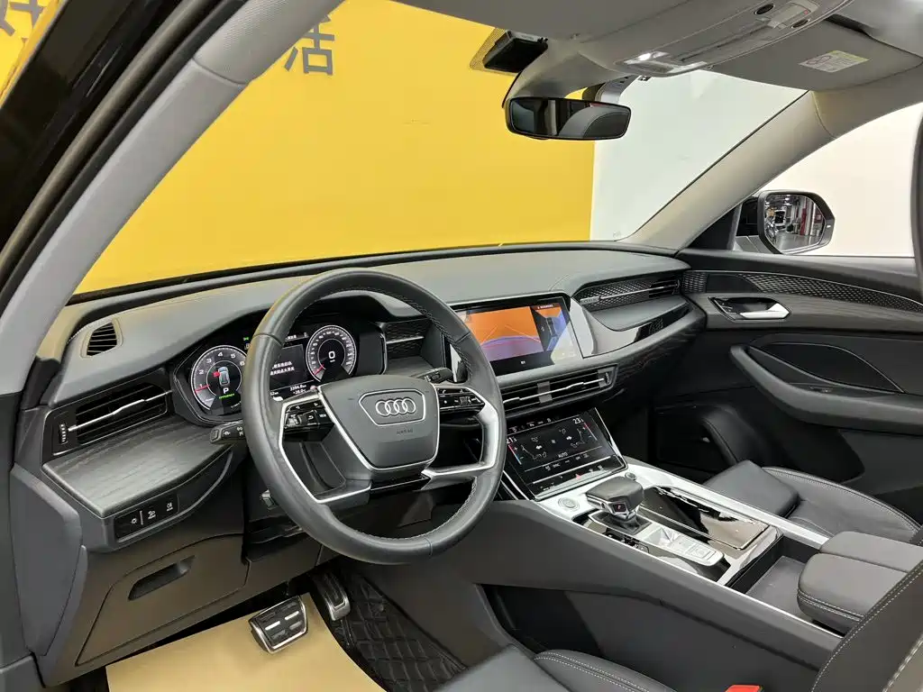 Photo 40 - Audi Q6