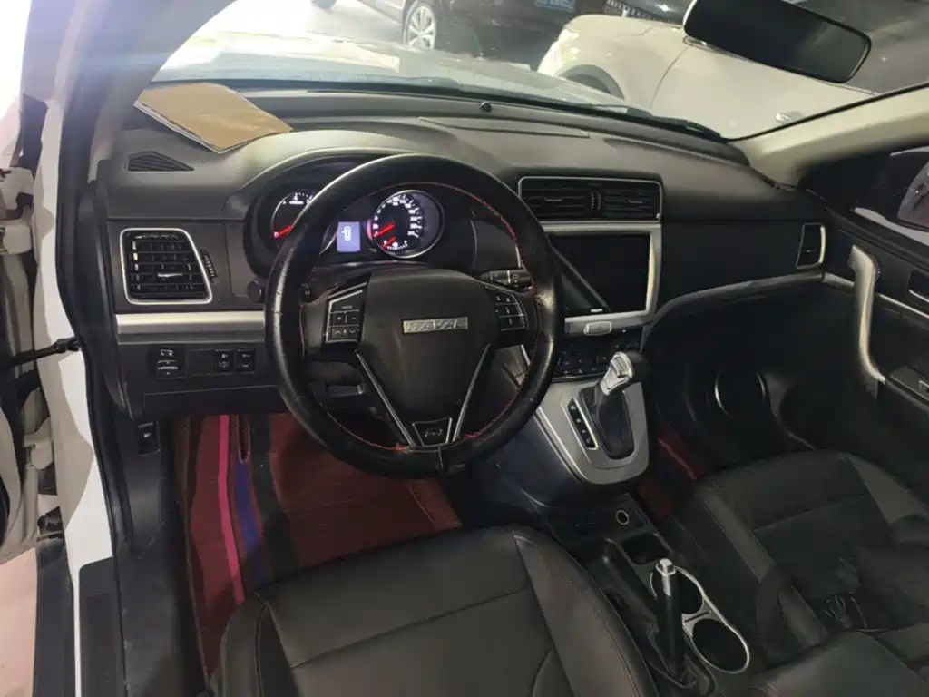 Фото 10 - Haval M6