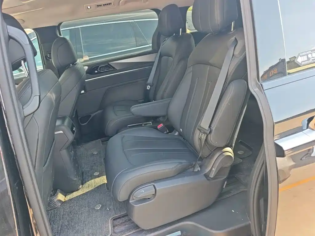 BYD M9 2025 2025 Model 1060 Pilot Edition