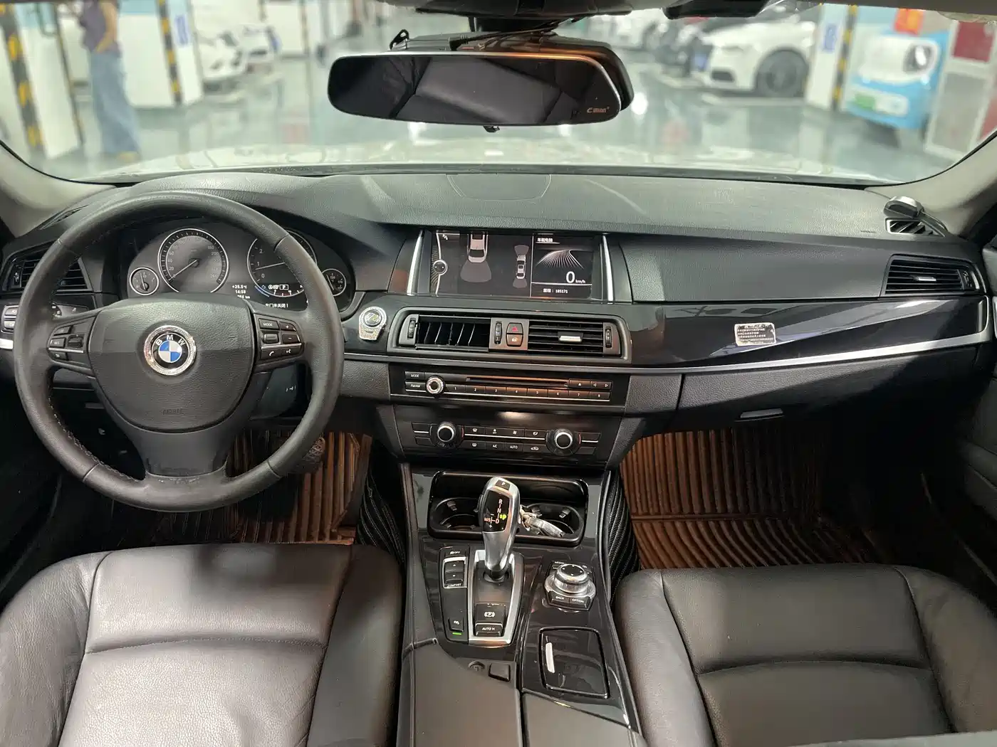 BMW 5 Series 2013 520Li Elegance фото 7