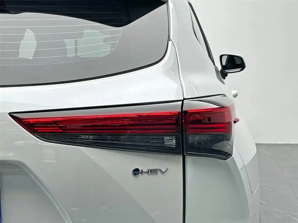 Toyota Highlander 2024 2.5L Smart Hybrid 2WD Elite 5-seater фото 10