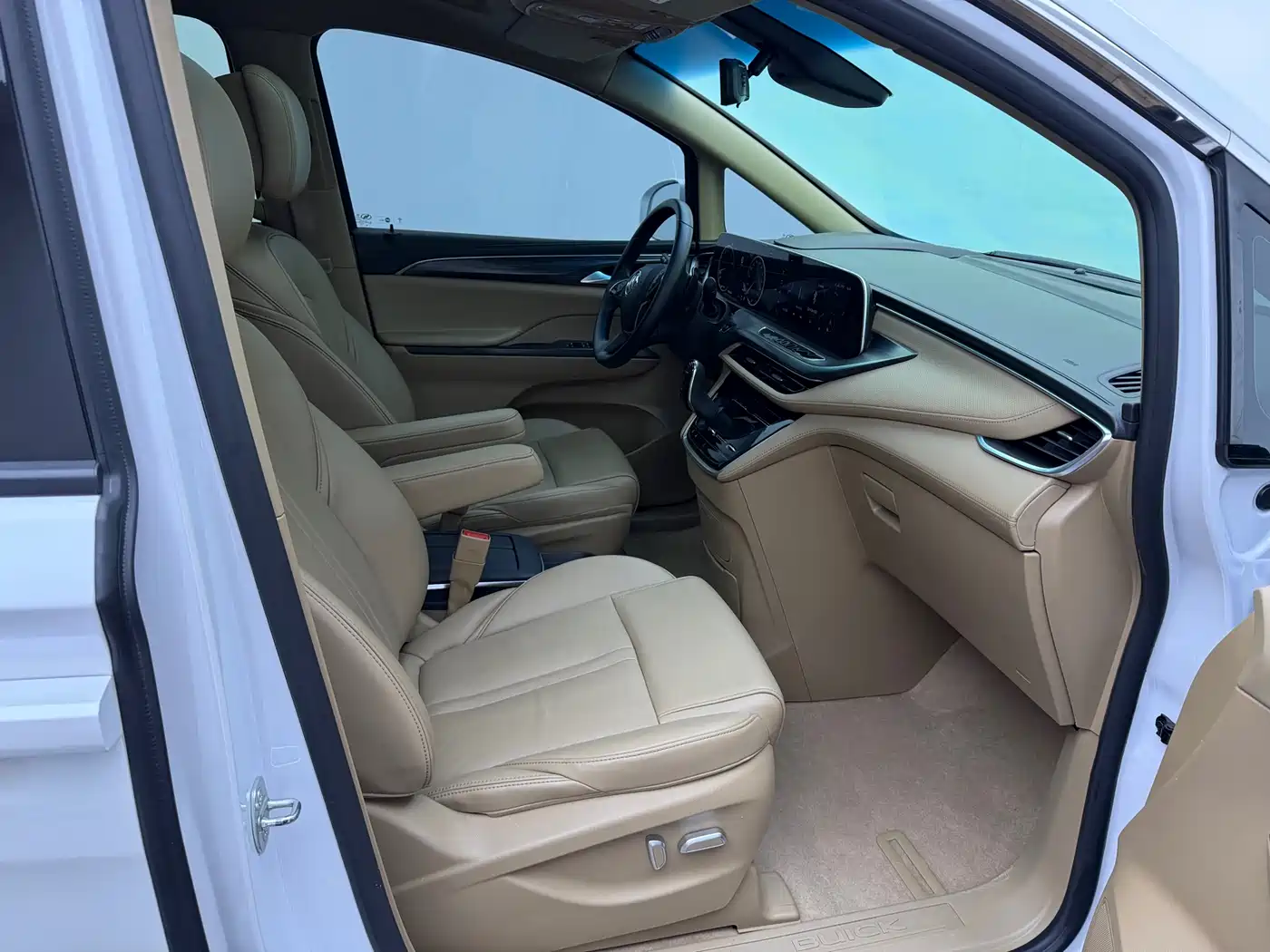 Buick GL8 2021 ES Landlord 653T Premium фото 9