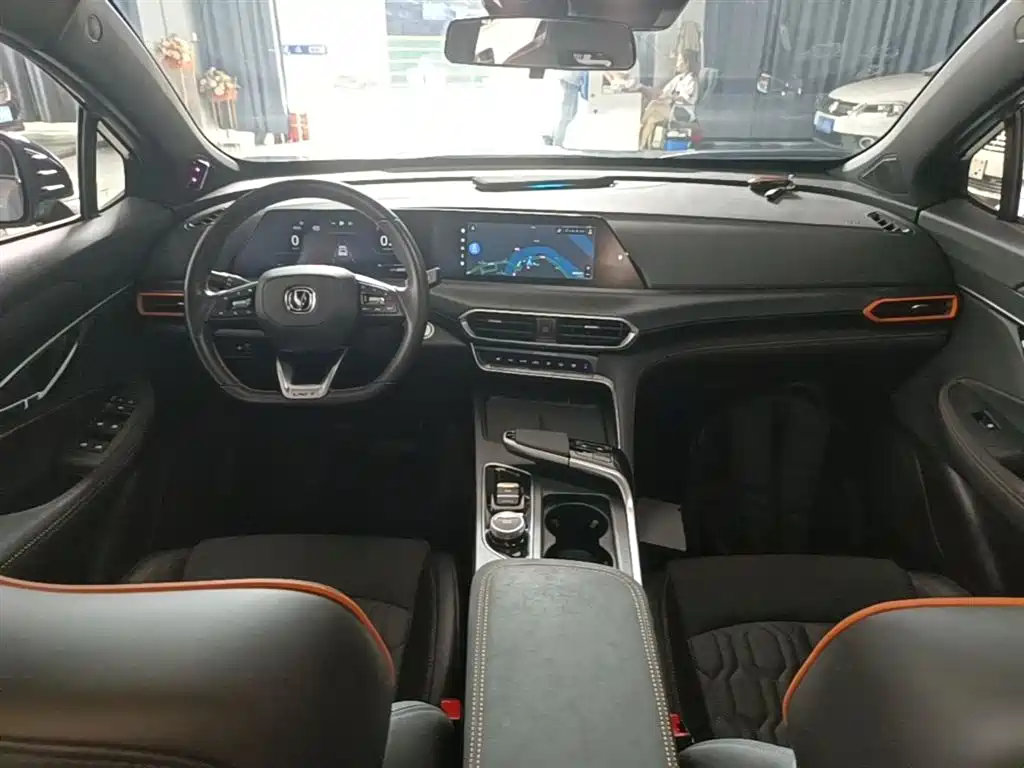 CHANGAN UNI-T