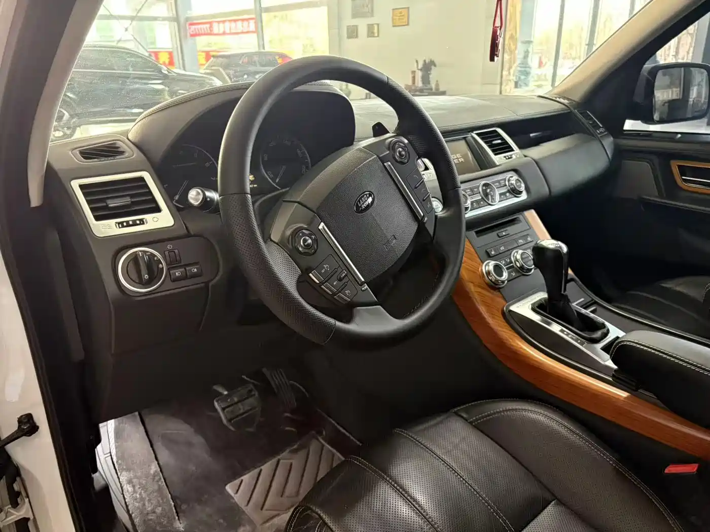 Land Rover Range Rover Sport 2013 5.0 SC V8 HSE фото 5