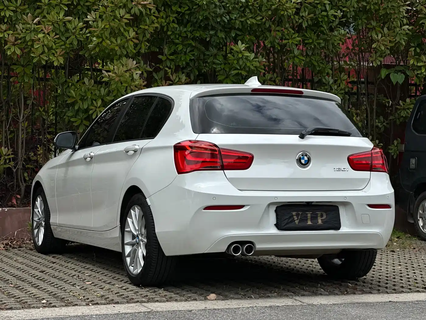 BMW 1 Series (Import) 2016 120i Sport Design Package фото 19