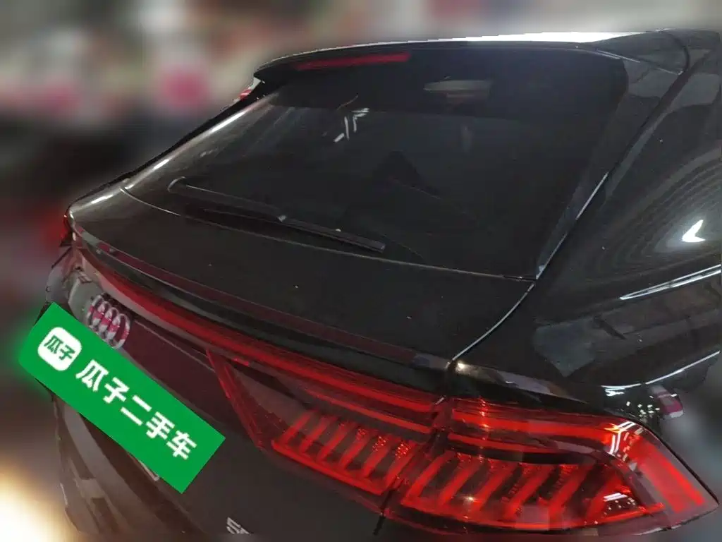 Audi Q8 2023 2022 55 TFSI Luxury Dynamic
