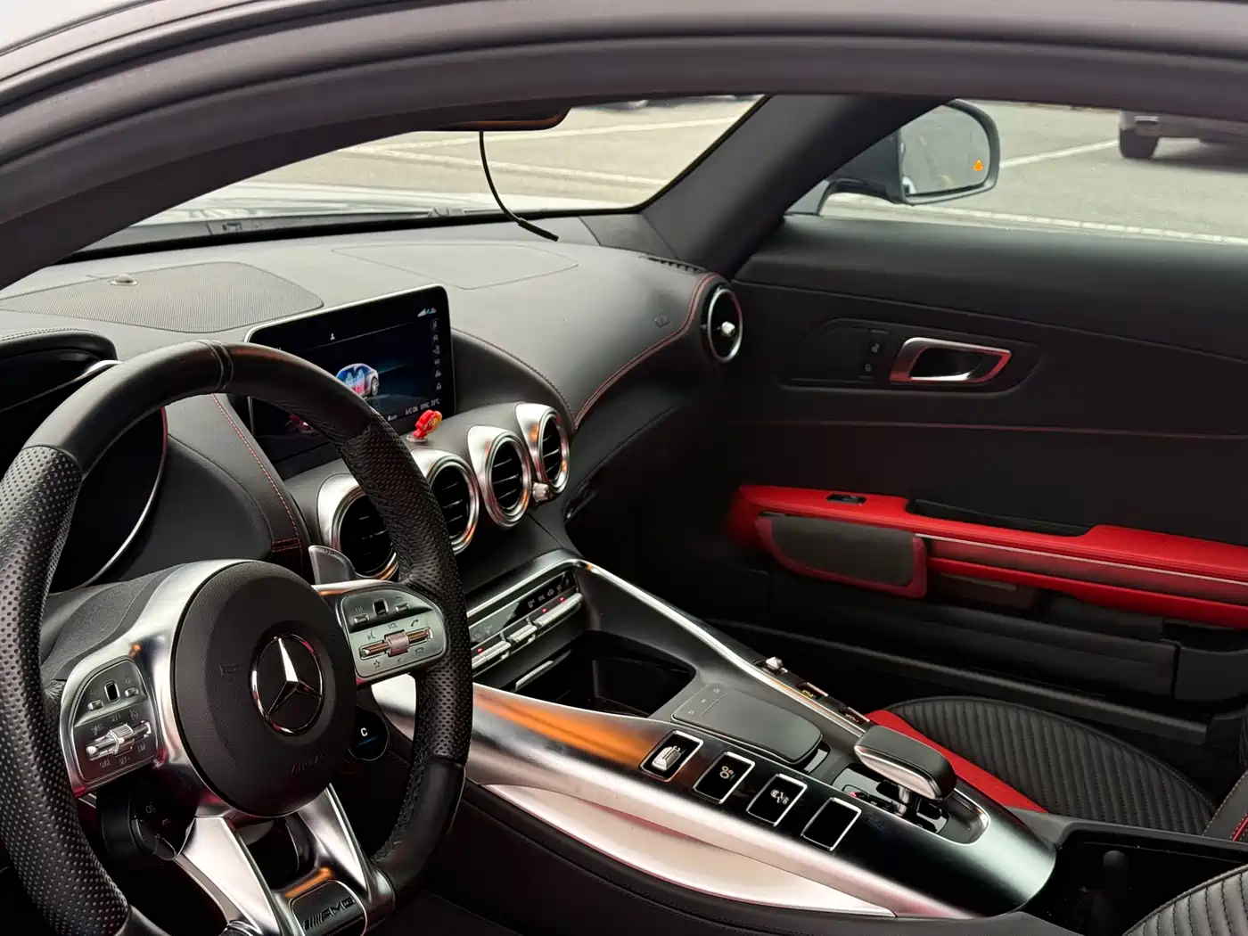 MERCEDES-BENZ AMG GT