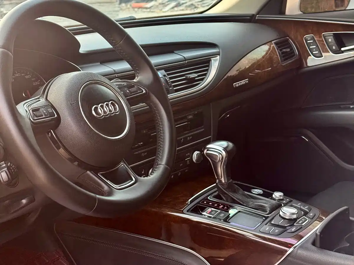 Фото 7 - Audi A7
