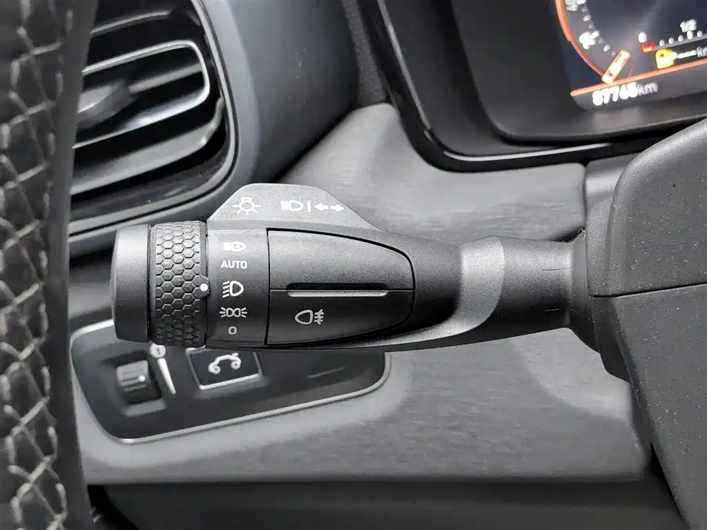 Lynk & Co 03 2021 1.5TD DCT Jin Champion Edition фото 21