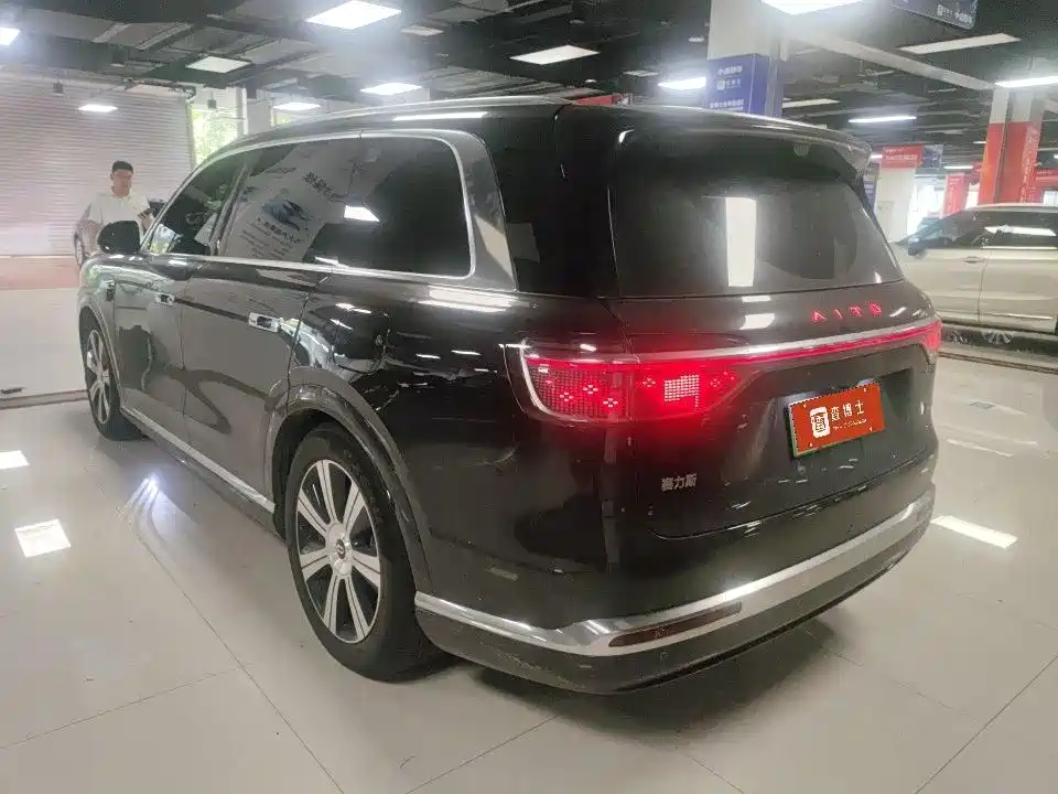 AITO Wenjie AITO M9 2026