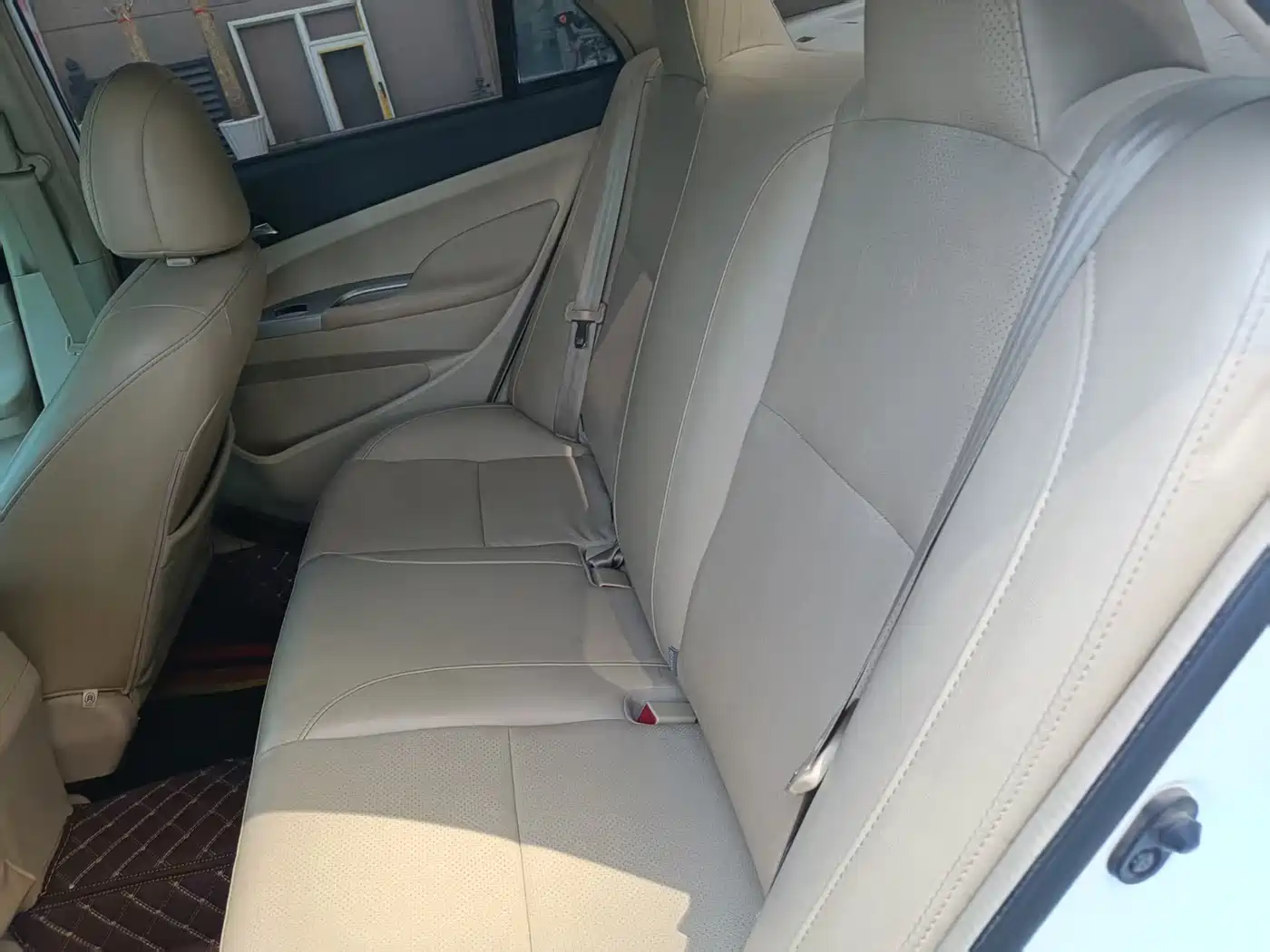 BYD F3 2015 Energy-saving Edition 1.5L Automatic Luxury фото 6