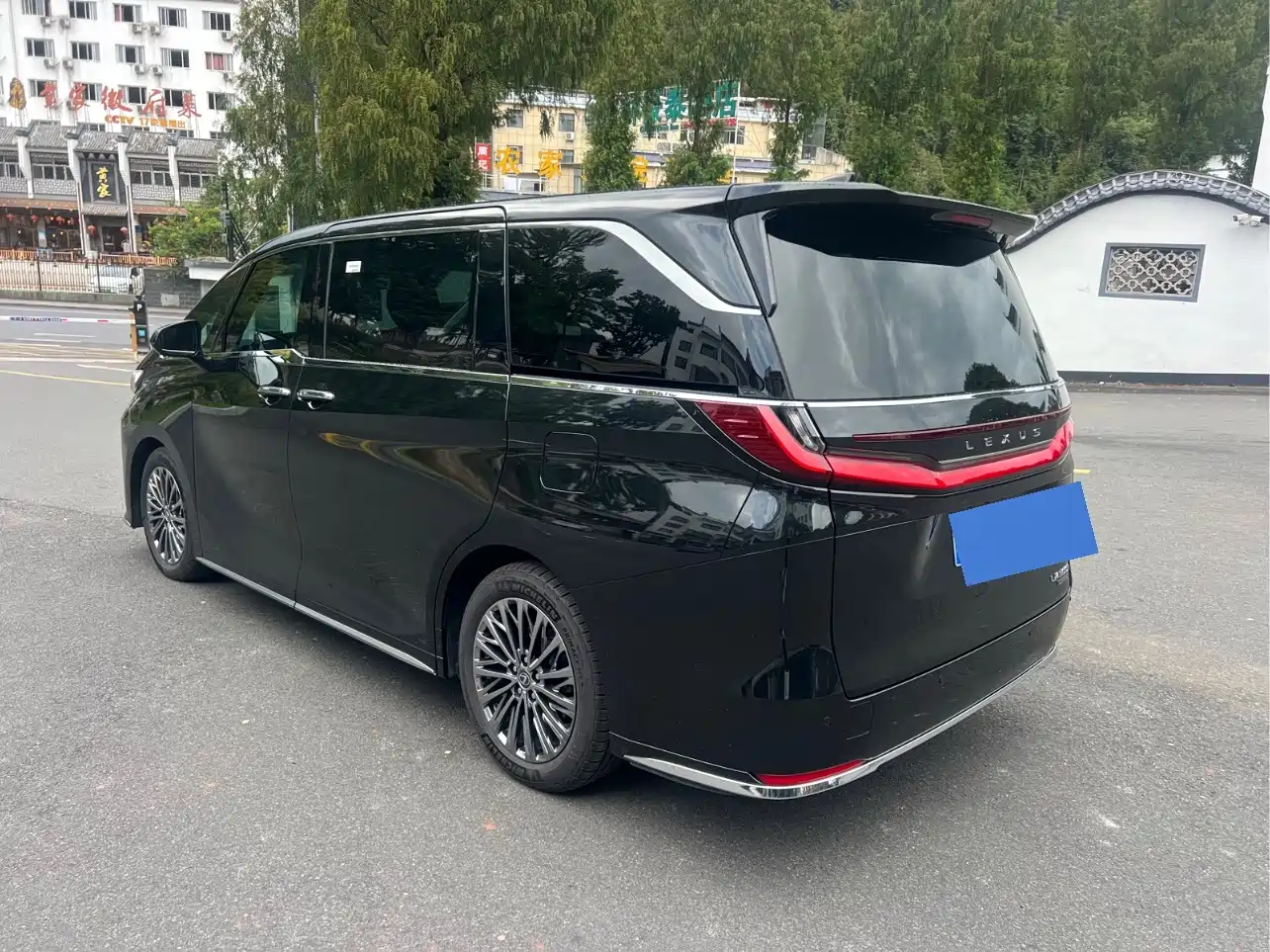 Lexus LM 2025 2025 Model 500h Six-Seater Prestige Edition