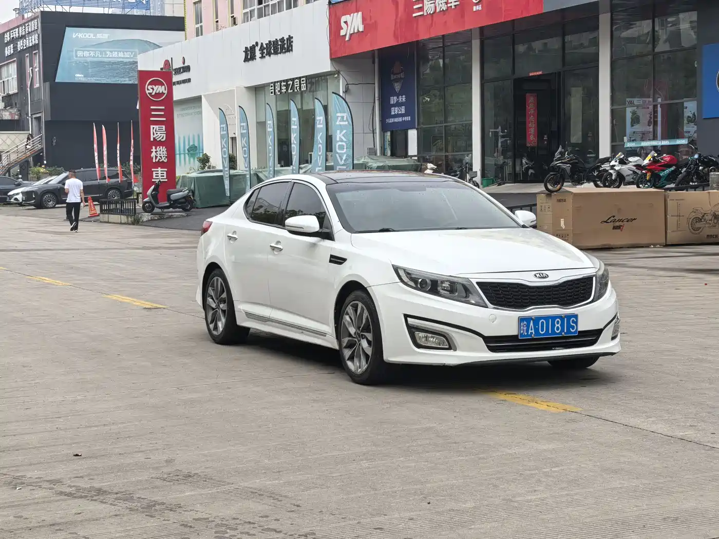 Kia K5 2014 2.0L Automatic LUXURY фото 2