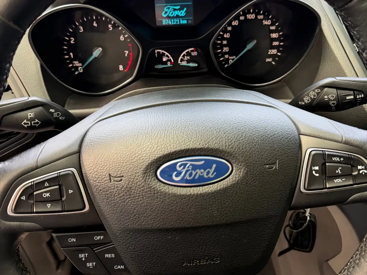 Ford Kuga 2020 2019 EcoBoost 180 2WD Platinum Wing Edition China VI