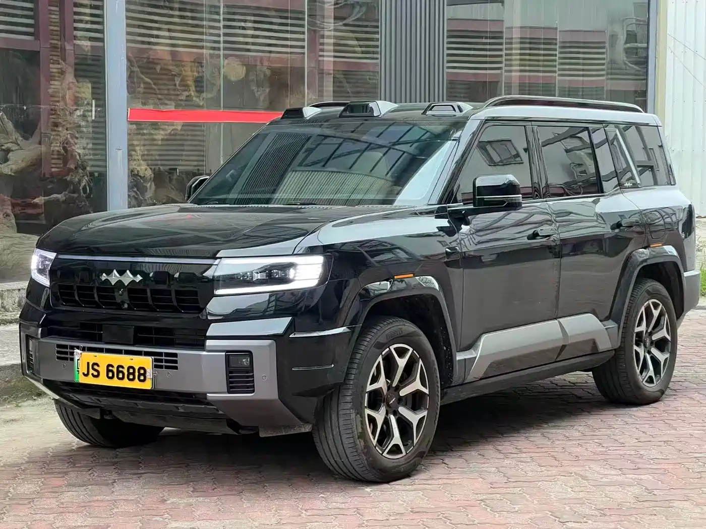 Fang Cheng Bao Leopard 8 2025 Zhiyong Flagship 7-Seater