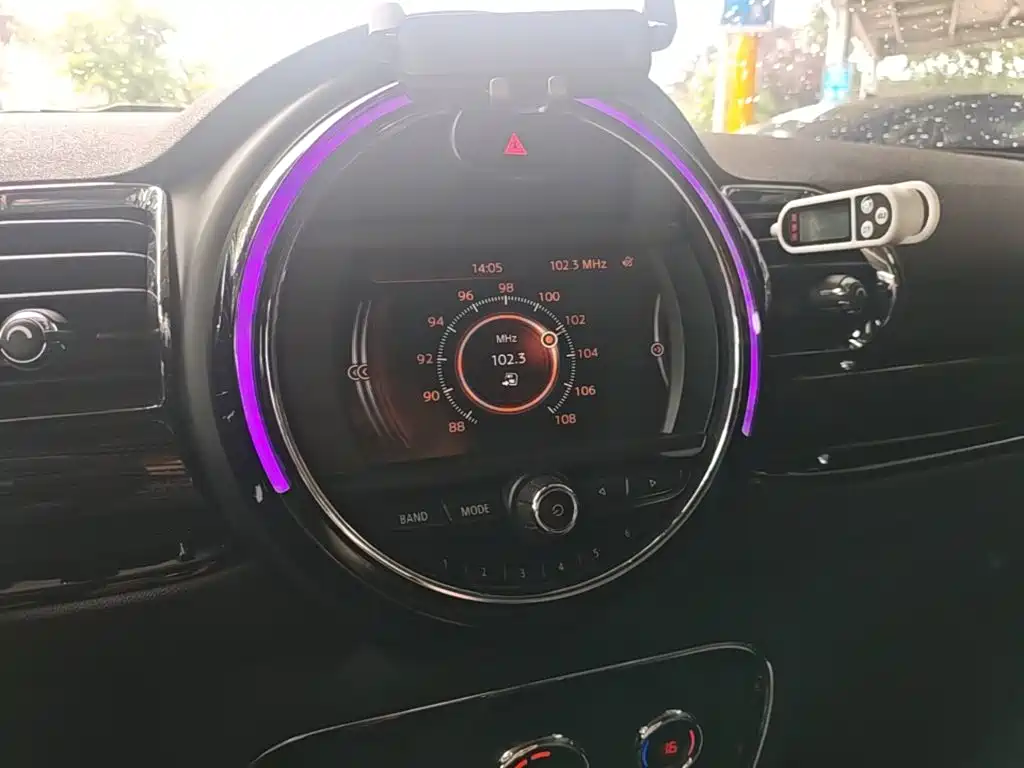Photo 13 - MINI CLUBMAN