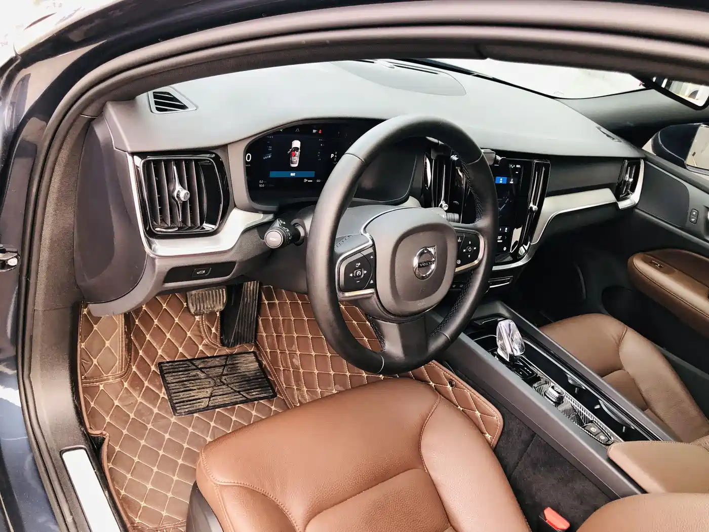Volvo S60 2025 B4 Smart Luxury Edition фото 9