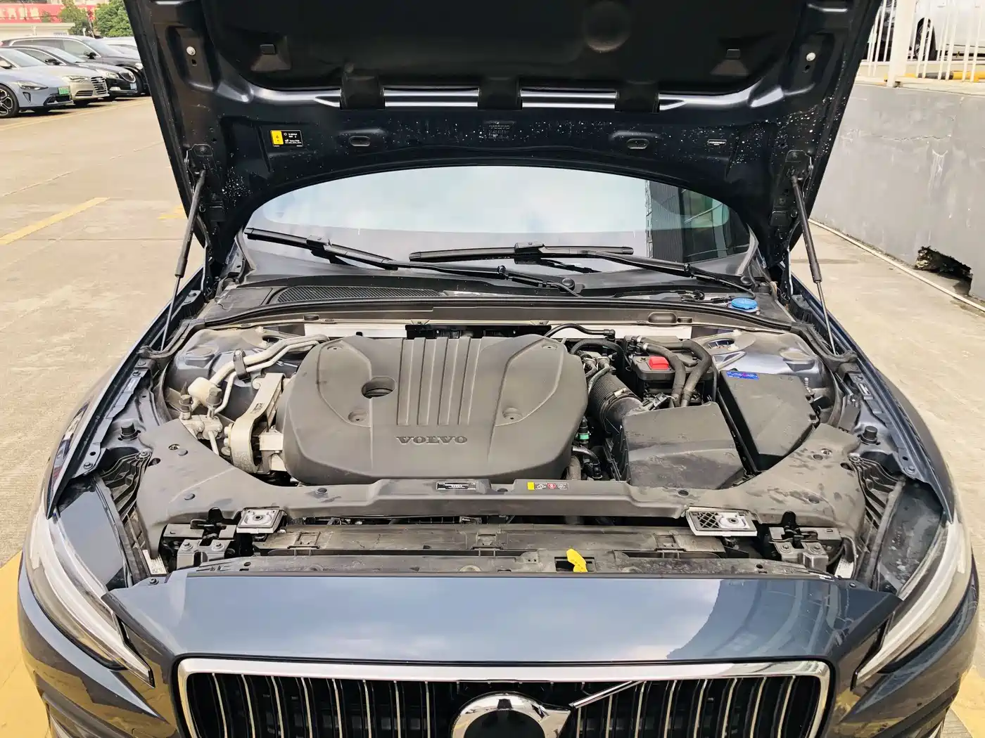 Volvo S60 2025 B4 Smart Luxury Edition фото 15