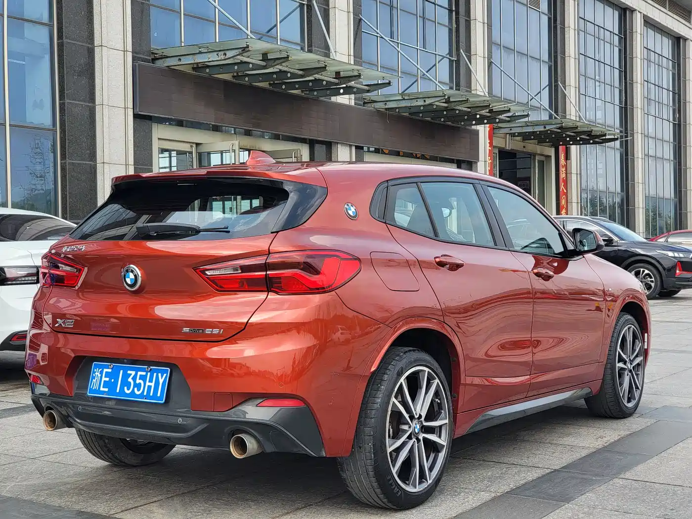 BMW X2 2020 sDrive25i Exclusive M Sport Package фото 4