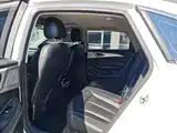 Фото 9 - Roewe i6 MAX EV