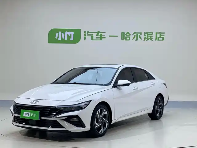 Hyundai Elantra 2023