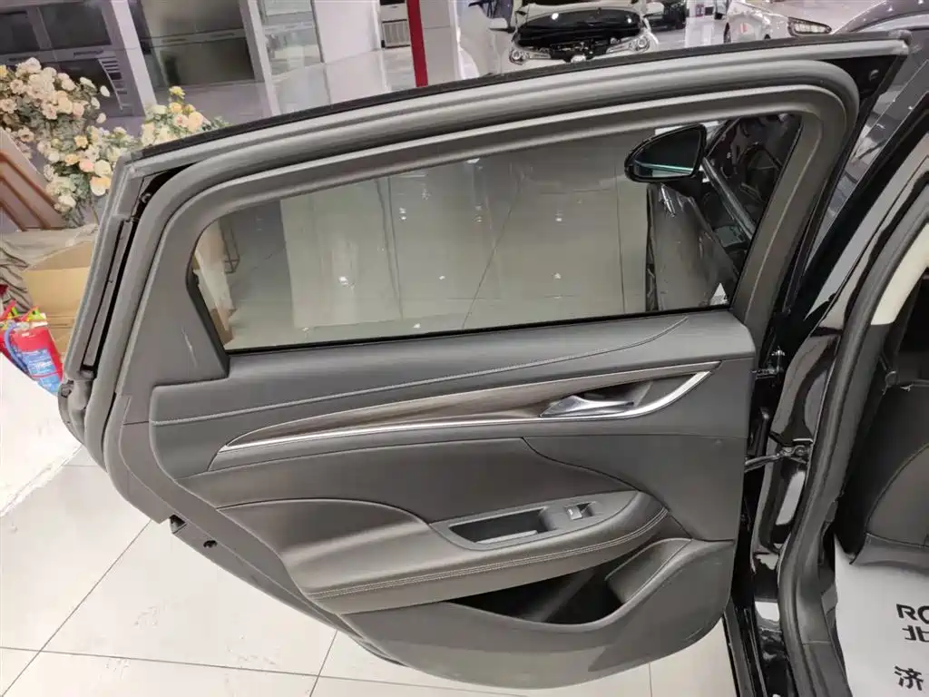 Buick LaCrosse 2022 652T Luxury фото 27