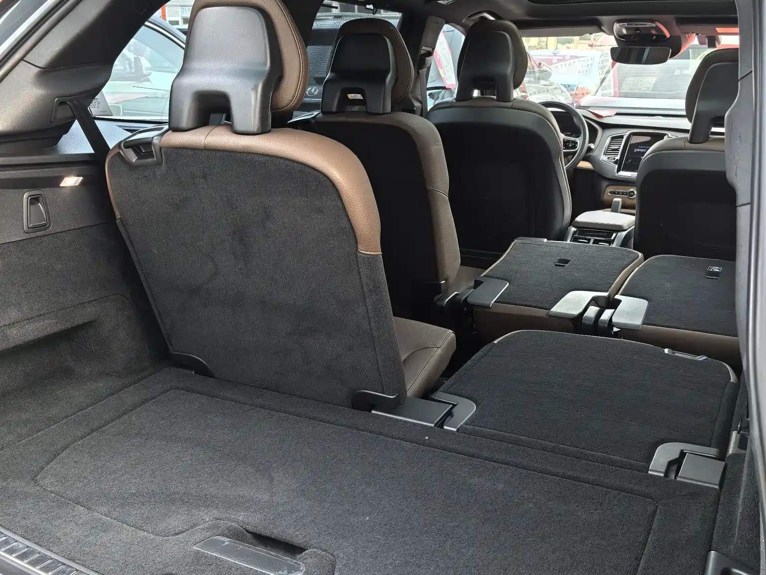 Фото 5 - Volvo XC90