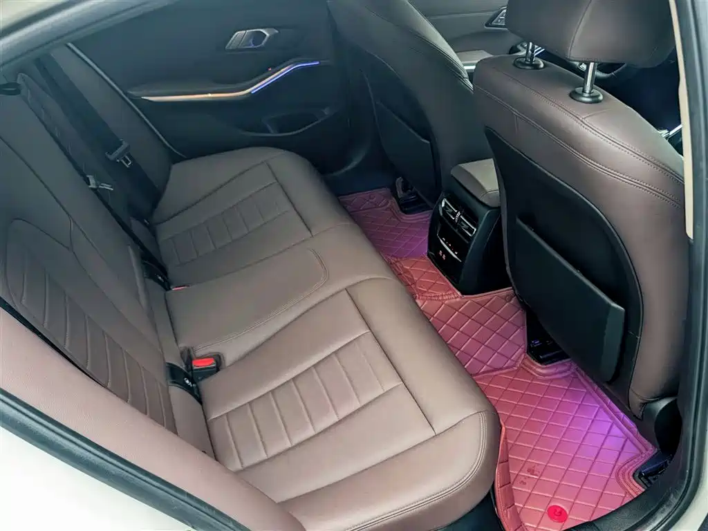 BMW 3 Series 2021 Second Facelift 320i Sport Package фото 8