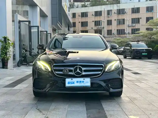 Mercedes-Benz E-Class 2017 E 300 L Sport Luxury — фото 2