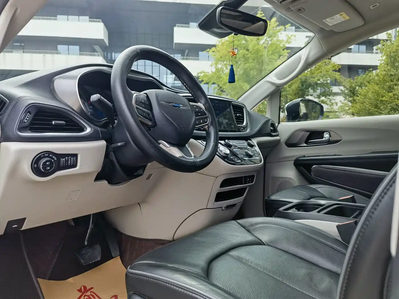 Chrysler Grand Caravan PHEV (Import) 2019 2019 3.6L Plug-in Hybrid