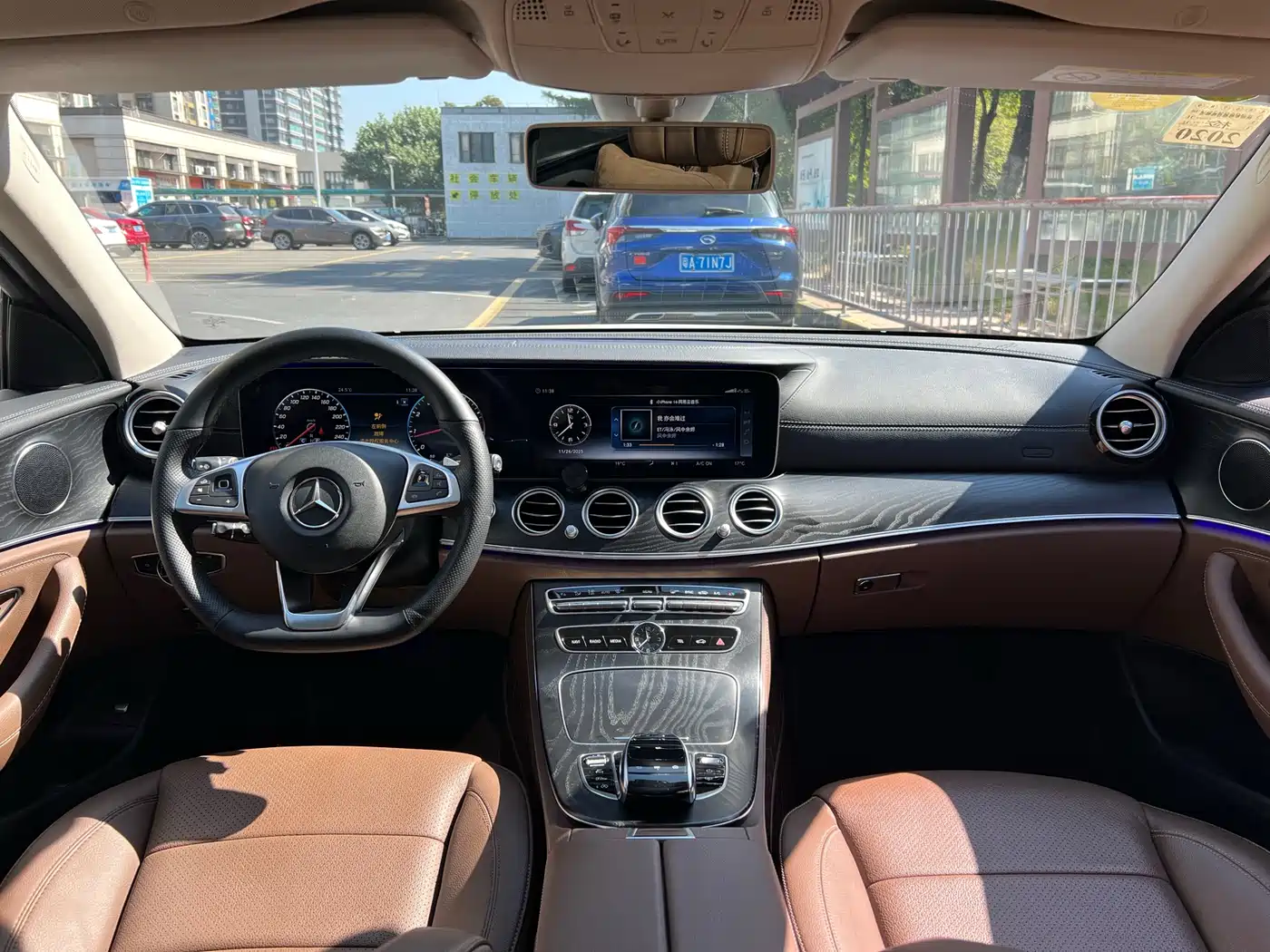 MERCEDES-BENZ E CLASS