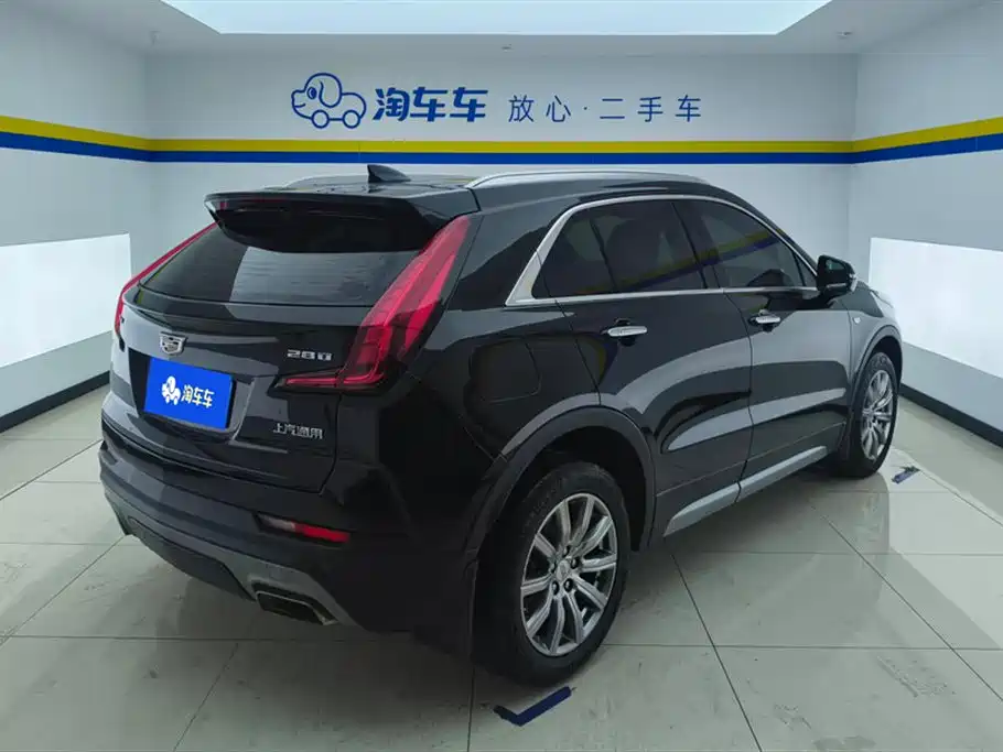 Cadillac XT4 2022 28T FWD Premium фото 3