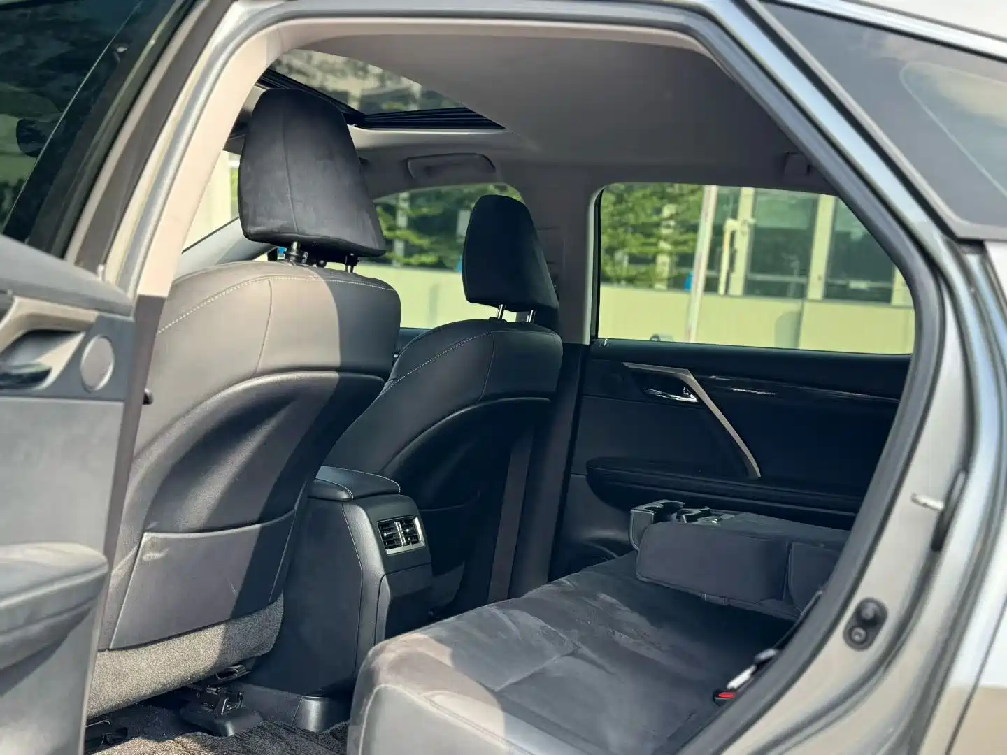 Фото 6 - Lexus RX