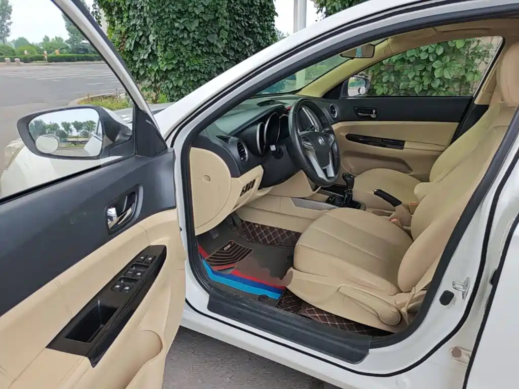 Changan Eado 2015 2015 1.6L Manual Luxury China V
