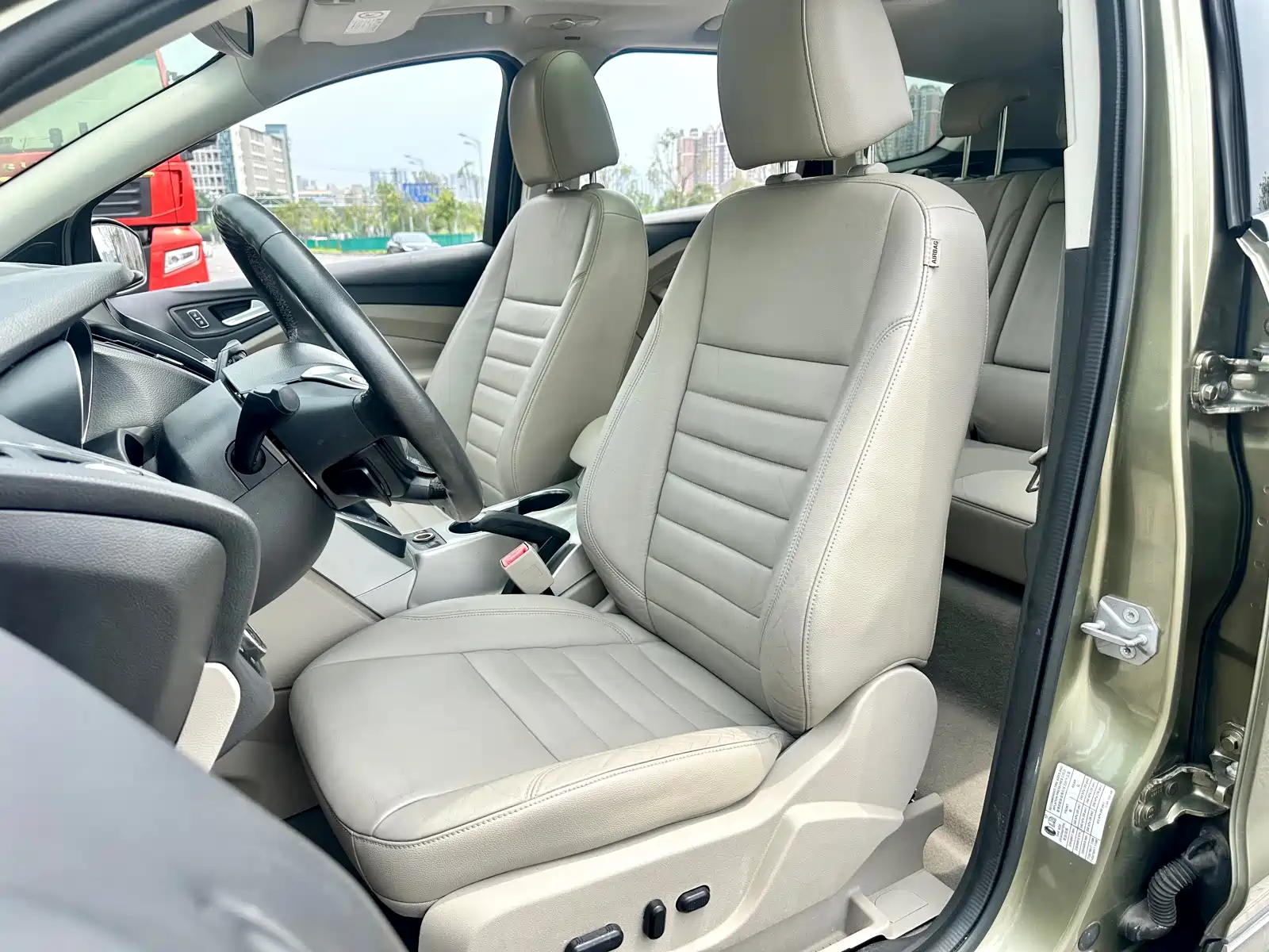 Photo 33 - Ford Kuga