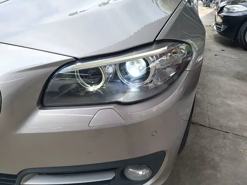 Photo 24 - BMW 5 Series