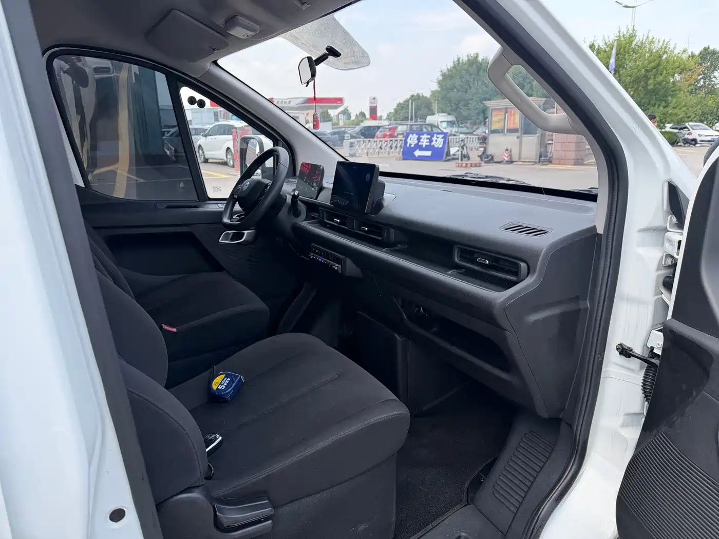 Changan Kaicheng V919 2025 2025 Express Cabin CATL 53kwh Short Wheelbase High Roof Standard 6-Seater