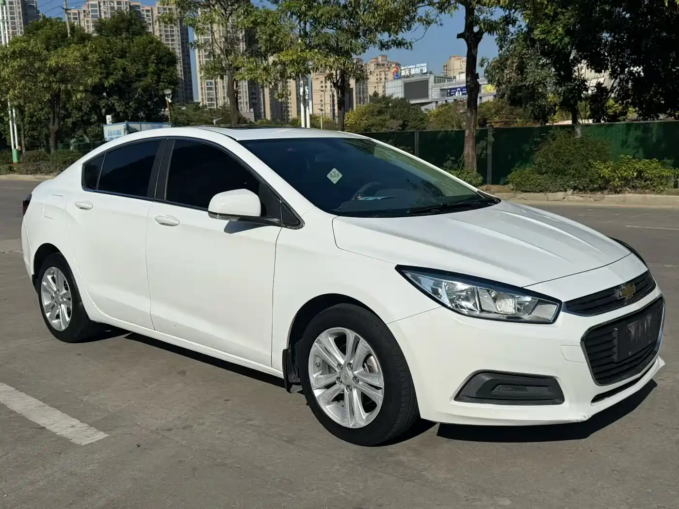 Chevrolet Cruze 2016 1.5L Automatic Fashion Sunroof Edition фото 3