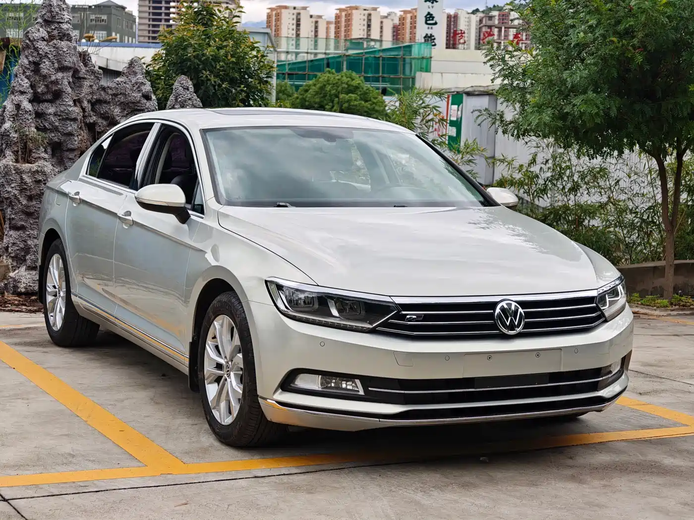 Volkswagen Magotan 2018 Facelift 330TSI DSG Luxury фото 6