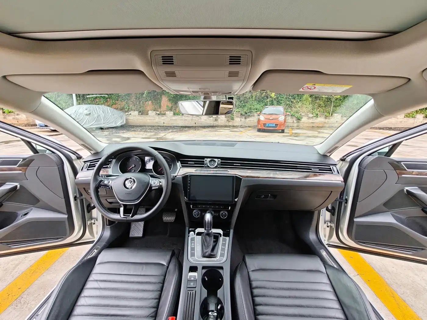 Volkswagen Magotan 2018 Facelift 330TSI DSG Luxury фото 22